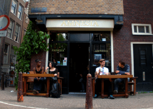amnesia cafe amsterdam coffeeshop guide